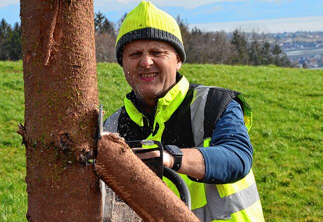 Bild 17: So war der Funken 2020: Funkenbrennen macht Spaß, aber fast noch mehr Arbeit