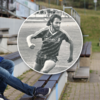 Eckhard Günter sitzt auf der Tribüne des FV Tennenbronn. In seinem Leben hat er viel Zeit auf diesem Fußballplatz verbracht.
