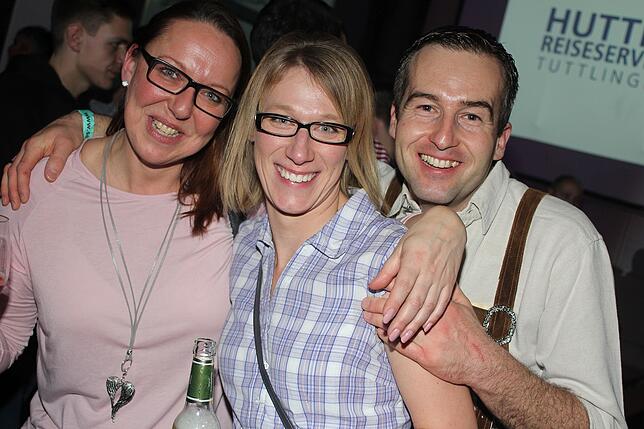 Bild 19: Volles Haus bei der Nikolausparty in Rietheim-Weilheim mit den Dorfrockern &ndash; die Bilder