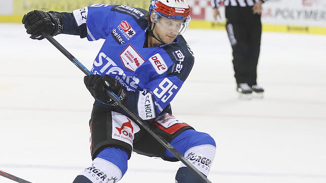 Stürmt künftig für Iserlohn: Jamie MacQueen. Bild: Roger Müller
