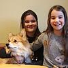 Hellwach: Die Schwestern Lynn (links) und Maya sind hochbegabt. Für die Eltern tut sich damit eine Herausforderung auf. &ndash; Corgi ...