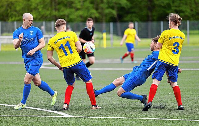Bild 13: Die besten Bilder der Partie zwischen dem SV Allensbach und dem SV Bohlingen