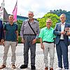 Cengiz Temur von Lila-Connect erläutert Thomas Mügge und Oliver Rahn von der Stadtverwaltung sowie den Ortsvorstehern Roland Mayer aus ...
