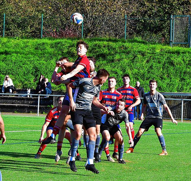 Bild 11: SG FC Wehr/Brennet II besiegt den SC Niederhof/Binzgen mit 3:0 – und wir haben Bilder!