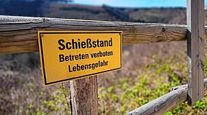 Die Debatte um den Schießlärm vom Dornsberg geht in die nächste Runde. Aktuell stockt die Kommunikation zwischen den Schützen und der ...
