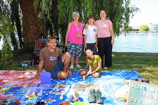 Bild 35: Der Flohmarkt geht in den Endspurt: Konstanz und Kreuzlingen sind voll mit begeisterten Besuchern
