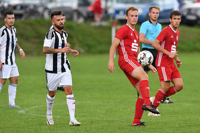 Bild 9: SV 08 Laufenburg holt in dramatischer Partie bei den SF Elzach-Yach einen Punkt &ndash; und wir haben die Bilder!
