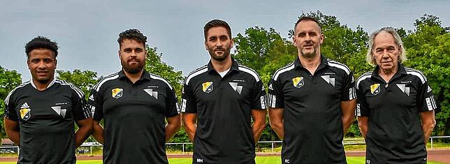 Das Team hinter dem Team beim SV 08 Laufenburg: Physiotherapeut Yan Estevez, Co-Trainer Francesco D‘Acunto, Trainer Michael ...