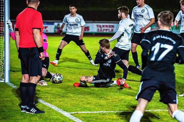 Bild 36: SV 08 Laufenburg II bremst FC 08 Bad Säckingen mit 1:1 im Verfolgerduell &ndash; und wir haben Bilder!