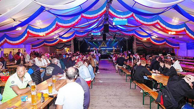 Bild 3: Waldshut: Großes Abschlussfeuerwerk auf der Chilbi 2025