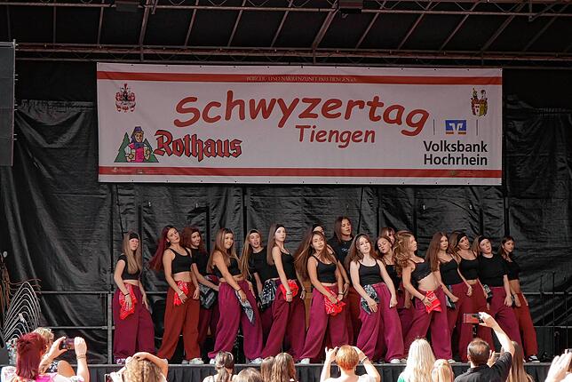Bild 5: Lebendige Stadt in der Fußgängerzone