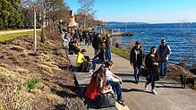 Sonntags füllt sich die Promenade schnell. Hier ein Bild vom 28. Februar in Überlingen.