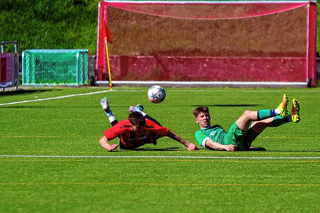 Bild 31: FC 08 Bad Säckingen besiegt den SV Rheintal mit 5:3 – und wir haben Fotos!