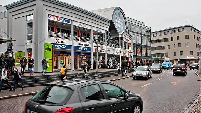 Die Beck-Arkaden mit der Firma Müller waren der Hauptanlaufpunkt für die Samstagsshopper in der Säckinger Innenstadt.