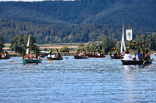 Bild 7: Pilgerfahrt über den See: Bilder von der Mooser Wasserprozession