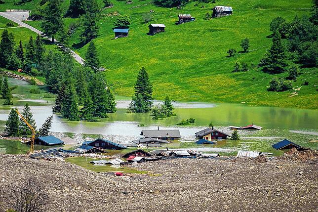 Das Dorf Blatten war angesichts des drohenden Felsabbruchs vergangene Woche geräumt worden. Die gute Schweizer Überwachung der Gebirge ...