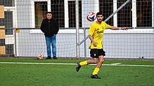 Der TSV Konstanz um Mehmet Arif Sahin steckt in einer sportlichen Krise. Mit neun Punkten belegen die Konstanzer aktuell den vorletzten ...