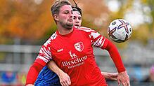 Führungstor reicht nicht: Marvin Kalt (vorn, gegen Noah Sick) erzielt zwar das 1:0 für den FC Schlüchttal, doch am Ende gewann der TuS ...