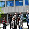 Sie freuen sich über den Erweiterungsbau der Grund- und Werkrealschule Gurtweil (von links): Bernd Kramm, Leiter der Stadtgärtnerei, ...