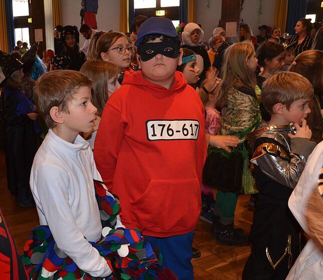 Bild 12: Die Bilder vom Kinderball in der Markdorfer Stadthalle