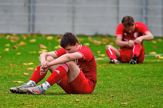 Bild 1: FC Schlüchttal unterliegt bei Bosporus FC Friedlingen trotz deutlicher Überzahl mit 1:2 &ndash; und wir haben die Bilder!