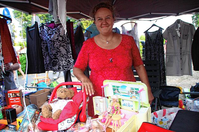 Bild 4: Run auf den großen Flohmarkt mit mehr als 1000 Ständen in Konstanz