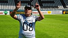 FC 08-Betreuer Markus Felgenhauer dachte in der Stunde des Villinger Pokal-Triumphs an seinen eine Woche zuvor verstorbenen Vater, FC ...
