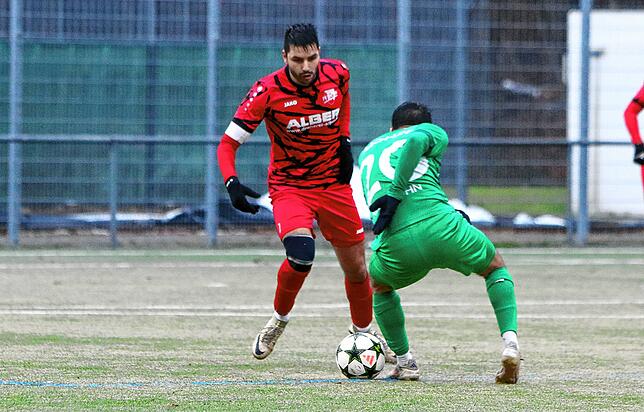Bild 30: Der TSV Aach-Linz gewinnt sein letztes Spiel des Jahres mit 3:1. Wir haben die besten Bilder!