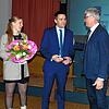 Amtsinhaber Frank Amann gratulierte seinem Nachfolger Denis Lehmann und dessen Partnerin Nina Rueff (von rechts) sichtlich erfreut zum ...