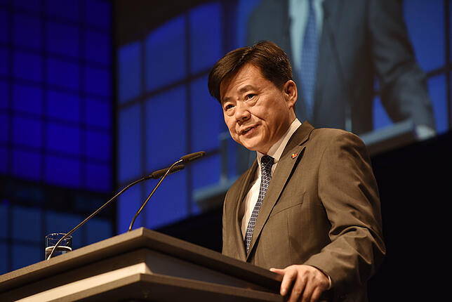 Botschafter Wu Ken bei seiner Rede während dem IHK-Neujahrsempfang in Villingen-Schwenningen.