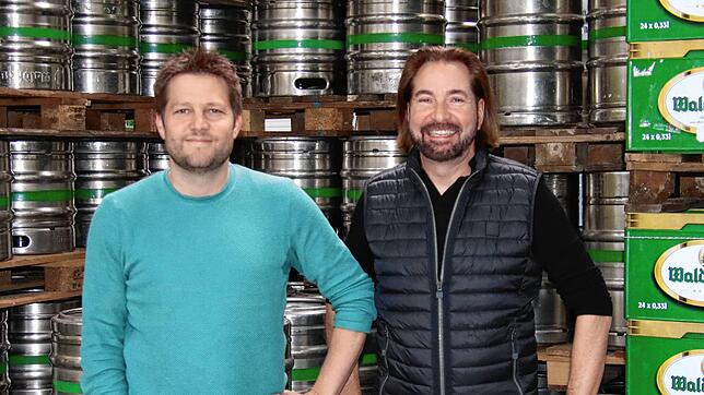 Gesprächsbereit und lösungsorientiert: Nico Albiez (links) und Dieter Schmid von der Waldhaus-Brauerei wollen Vorwürfe nicht ...
