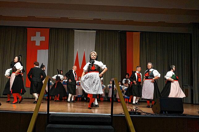 Bild 12: Stimmungsvoller Heimatabend (Teil 2)