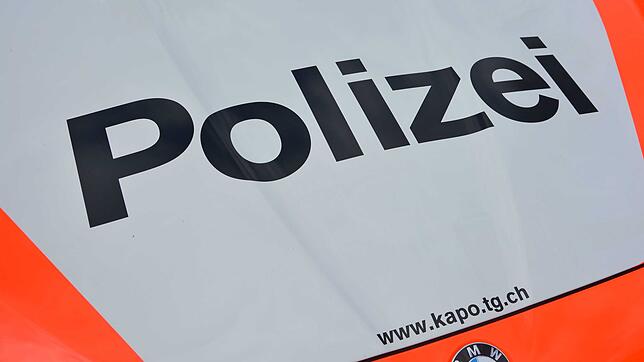 (Symbolbild) Nach einem nächtlichen Einbruch in Kreuzlingen sitzen zwei Jugendliche hinter Gittern. Die Kantonspolizei Thurgau geht ...