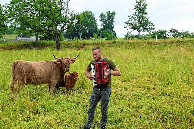 Bild 3: Bauer sucht Frau: Wie Sunnyboy Patrick Romer aus Konstanz-Dingelsdorf im Fernsehen die Liebe seines Lebens sucht