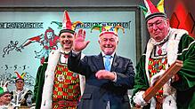 Wolfgang Kubicki beim Stockacher Narrengericht. Seine Strafe hat er beglichen &ndash; aber nicht persönlich