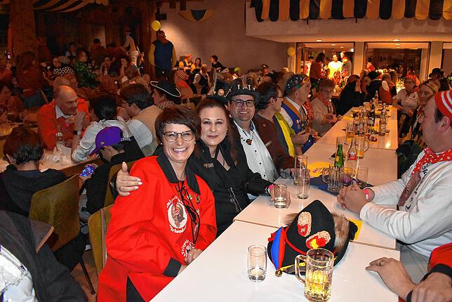 Bild 27: Wir haben die Bilder: Das war der Elferratsball in Birkendorf