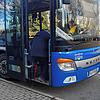 Ein Fahrgast steigt auf der Seebauernhöhe in einen Linienbus. Ab Sonntag, 11. Dezember, wird die Anbindung des Wohngebiets Seebauernhöhe ...