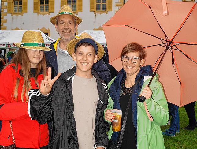 Familie Birnkraut aus München ist zum ersten Mal auf Salems Schloss- und Klostergelände zu Gast.