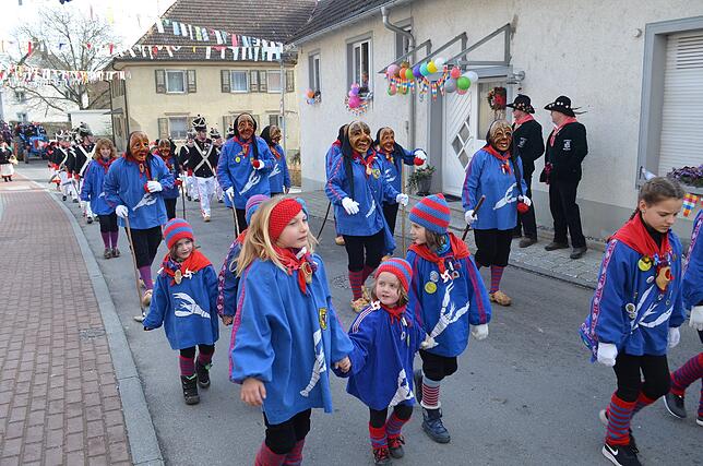 Bild 1: Bilder von den Narrentagen in Eigeltingen &ndash; Der Narrenbaum