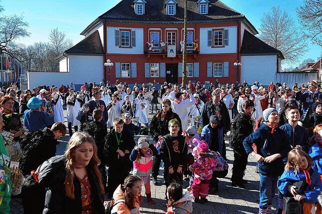 Bild 40: Narren und Stadt feiern in Bad Dürrheim Fasnetsauftakt