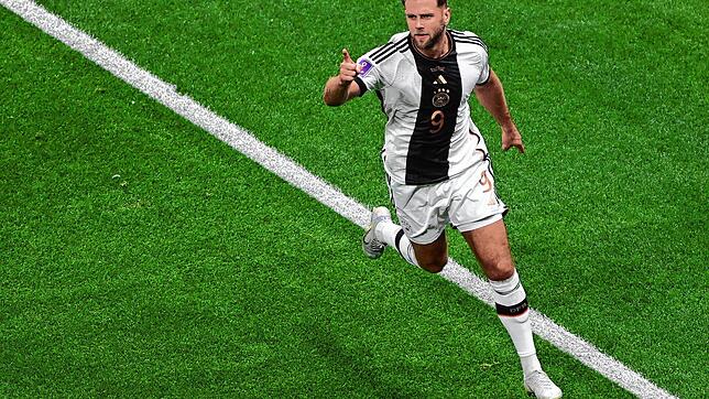 Deutschlands Niclas Füllkrug jubelt nach dem Tor zum 1-1.