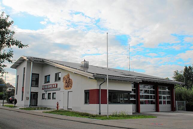 Die Feuerwehr ist seit mehreren Jahren in Nenzingen angesiedelt. Hier freuen sich die Kameraden über ein großzügiges Gebäude.