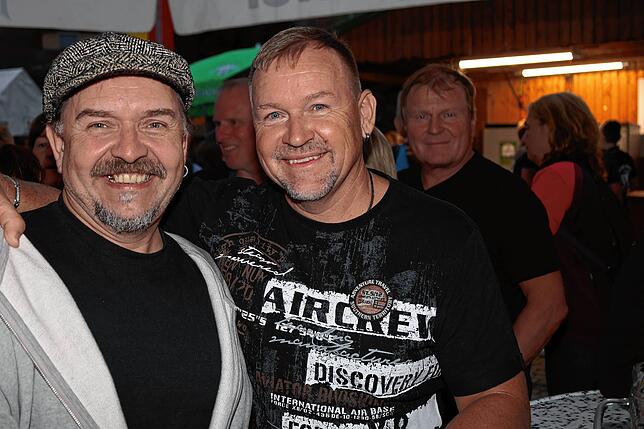Bild 24: Das Dingelsdorfer Herbstfest 2025 ist eröffnet: So wird am ersten Abend gefeiert