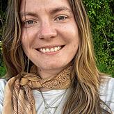 Sarah Faust ist der Frage nachgegangen: Wie benimmt man sich eigentlich auf dem Festival? Ausgelassenes Feiern und gegenseitige ...