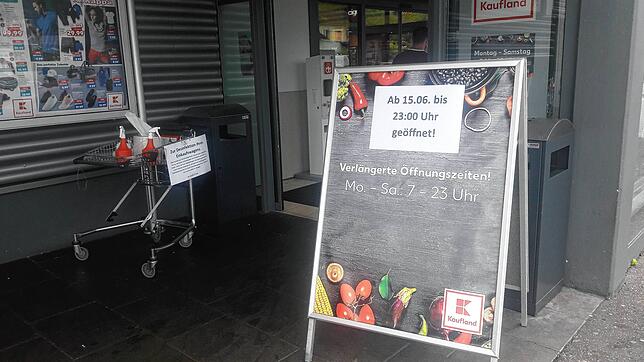 Seit 15. Juni ist die Grenze nach Deutschland uneingeschränkt geöffnet und die so genannten Einkaufstouristen aus der Schweiz sind ...