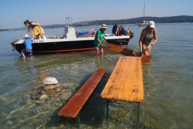 Bild 2: Ein Picknick im Bodensee: Willkommen auf der Sandbank zwischen Reichenau und Mettnau!