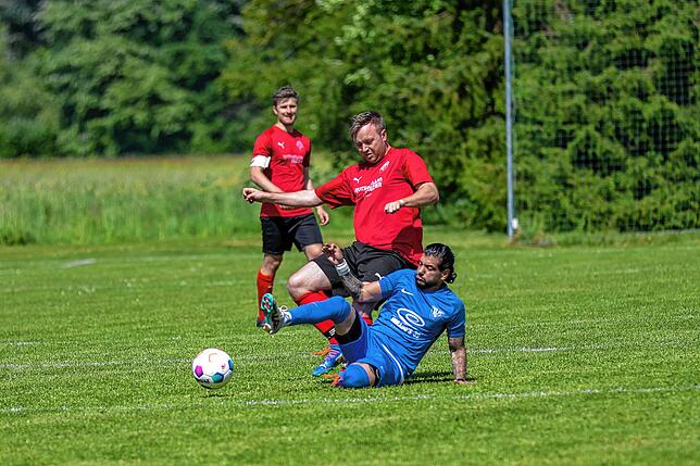 Bild 17: TuS Stetten siegt mit 2:1 beim FC Hochrhein – und wir haben Fotos!