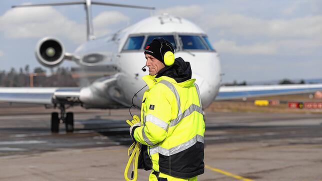 Am Mittwochmorgen kam es zu größeren IT-Ausfällen bei der Lufthansa. Betroffen waren auch drei Verbindungen zwischen Friedrichshafen und ...
