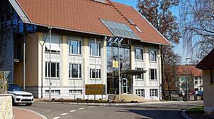 Im Rathaus in Ühlingen bestimmt heute Tobias Gantert über die Geschicke der Gemeinde und ihren Ortsteilen. Vor ihm hat unter anderem ...