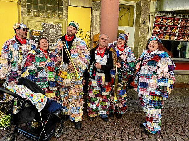 Fasnetstart der Fazenedle am Schmotzige.